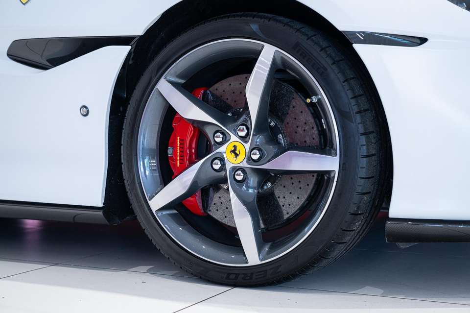Ferrari Portofino - Imagem 5