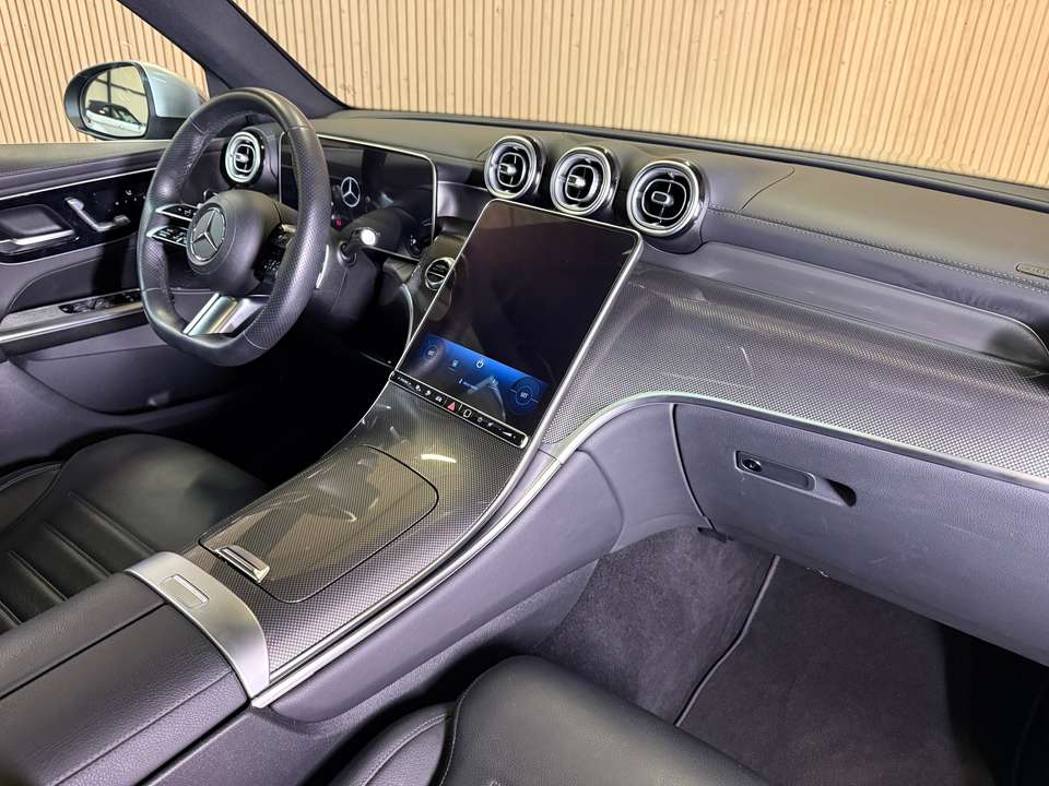 Mercedes-Benz GLC 300 - Imagem 9