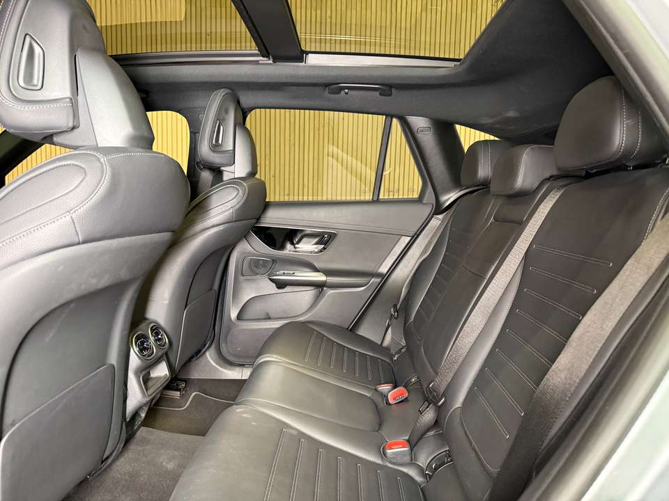 Mercedes-Benz GLC 300 - Imagem 10
