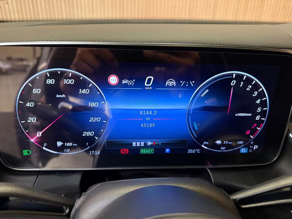 Mercedes-Benz GLC 300 - Imagem 14