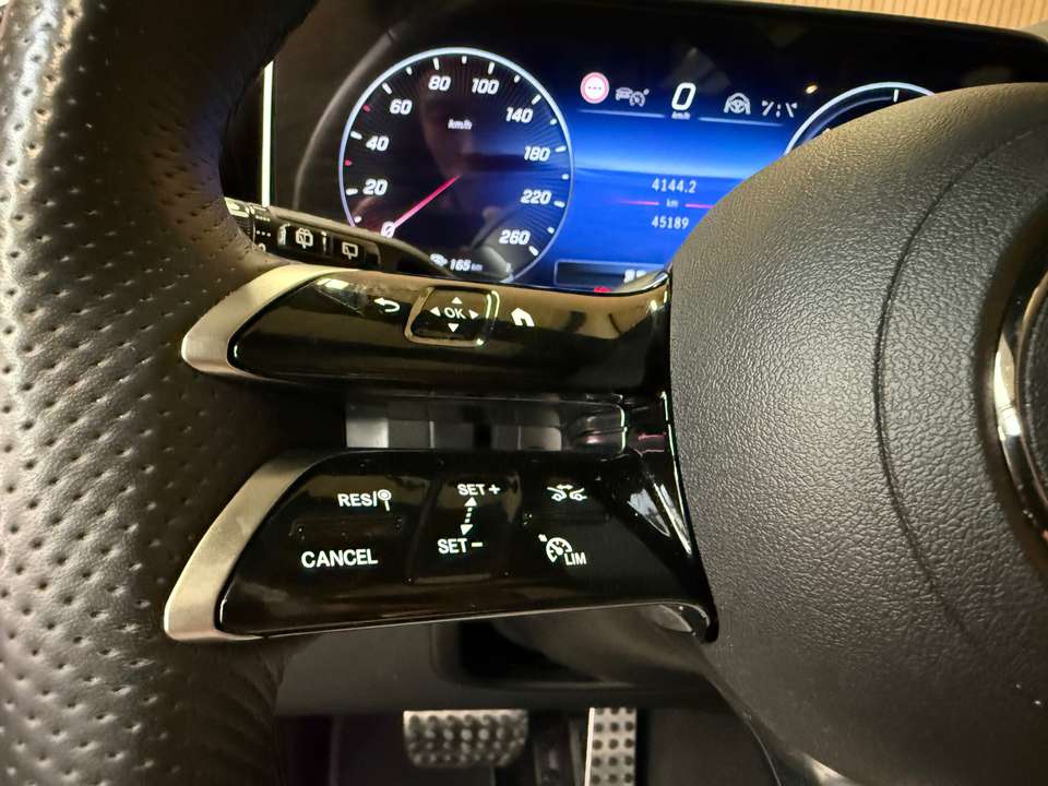 Mercedes-Benz GLC 300 - Imagem 15
