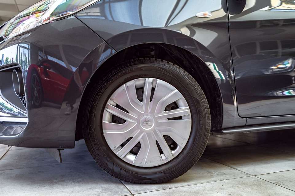 Car picture 11