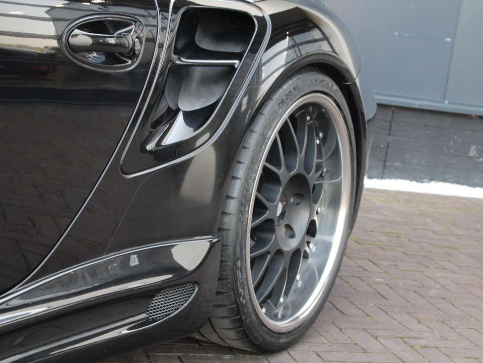 Car picture 16
