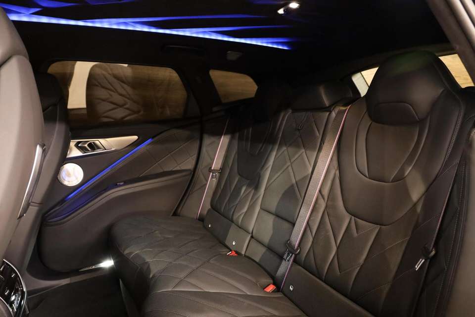 Car picture 11