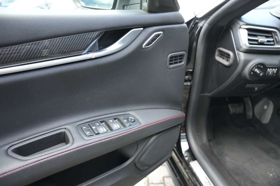 Maserati Ghibli - Imagem 12