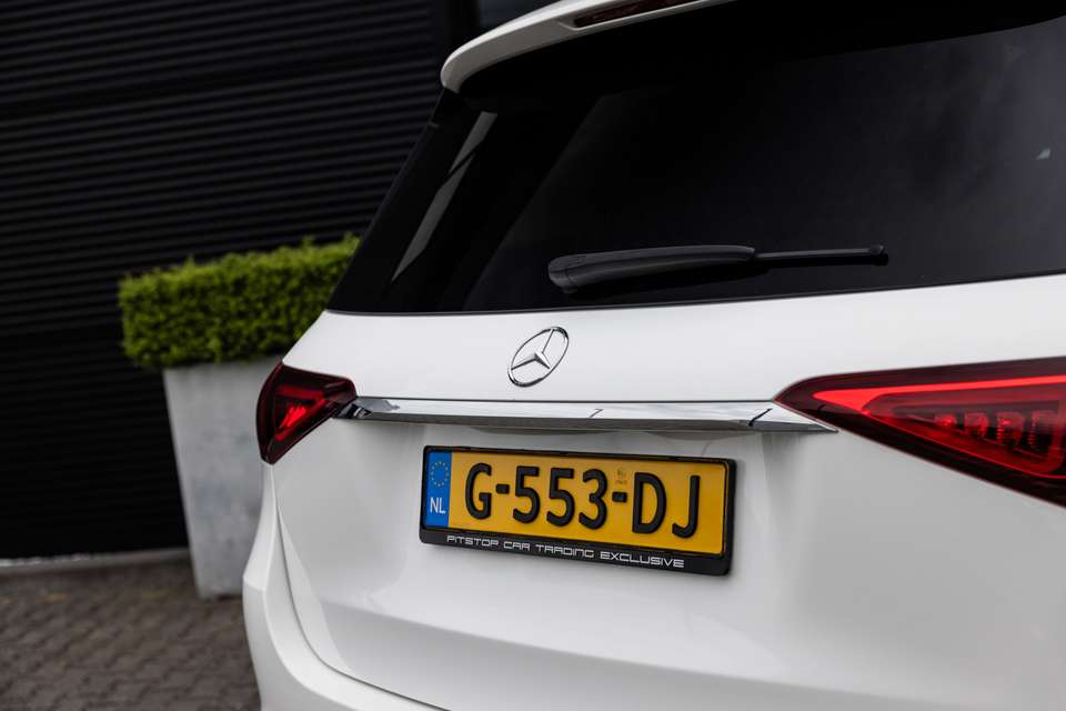 Car picture 9