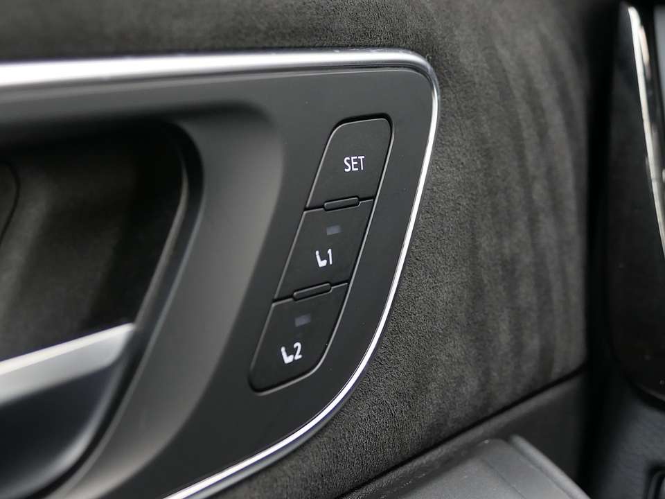 Car picture 9