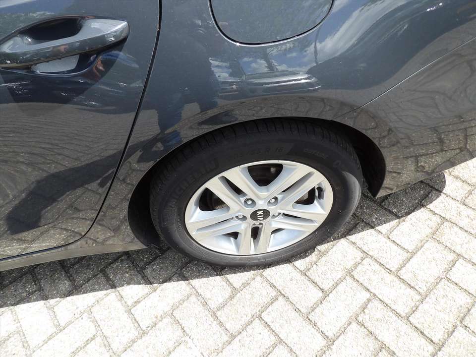 Car picture 9