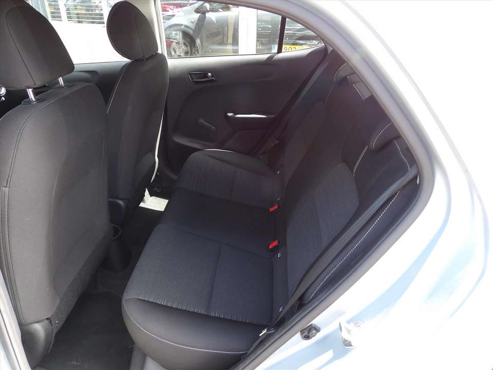 Car picture 9