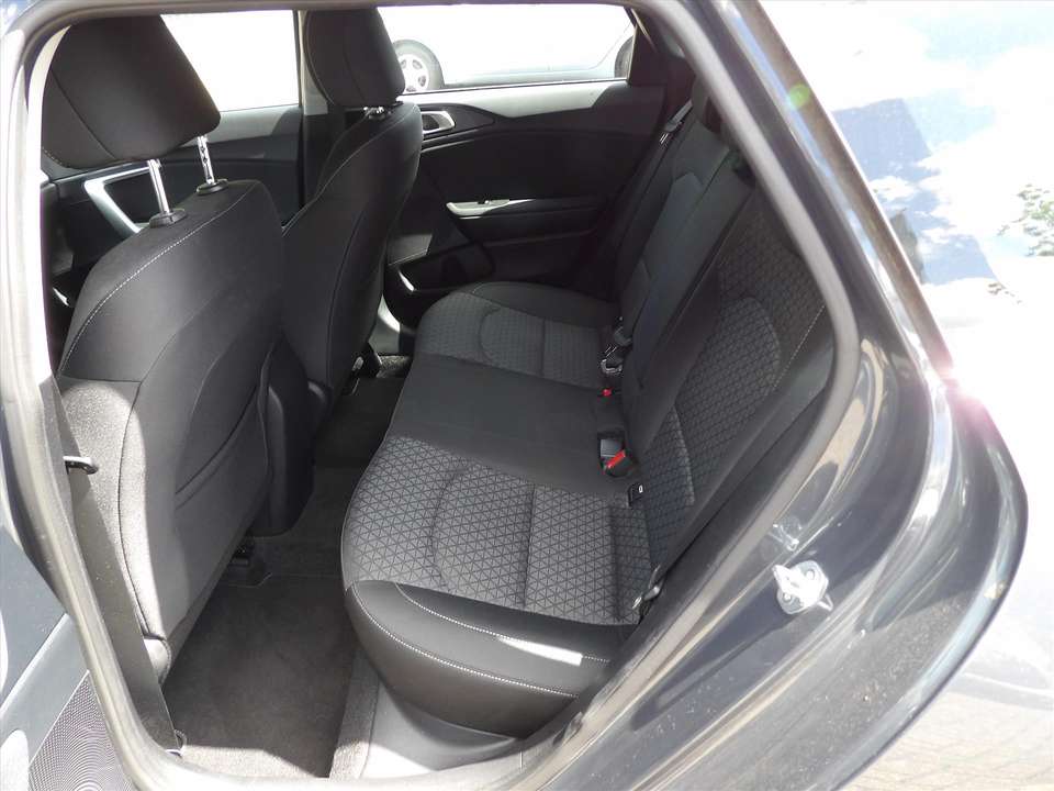Car picture 11