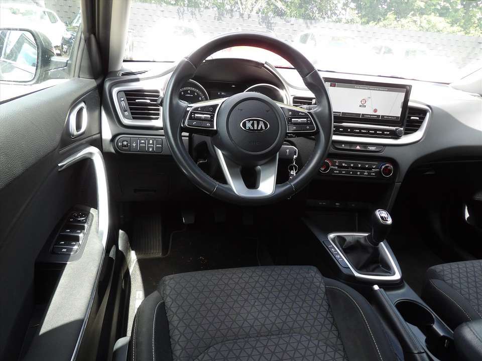 Car picture 17