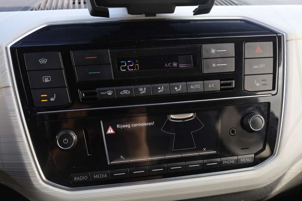 Car picture 18