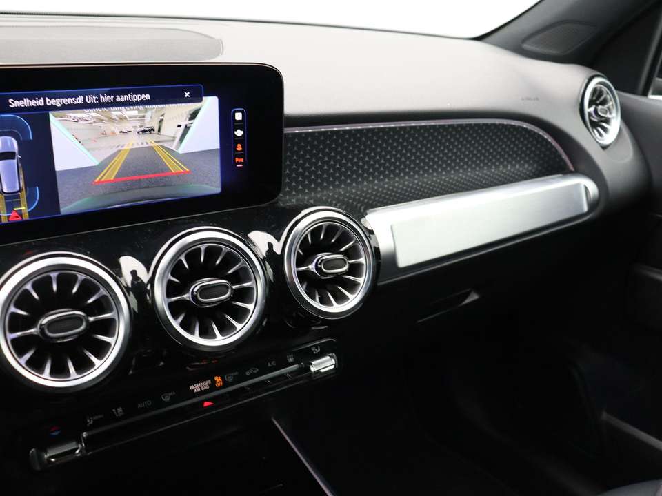 Car picture 11