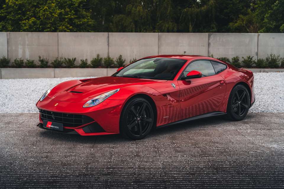 Ferrari F12 - Imagem 3