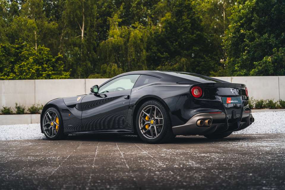 Ferrari F12 - Imagem 7