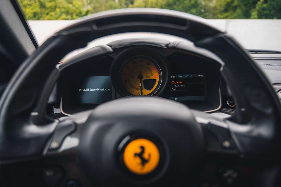 Ferrari F12 - Imagem 12