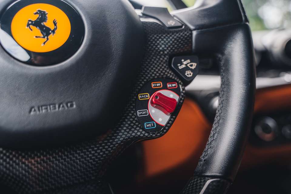 Ferrari F12 - Imagem 13