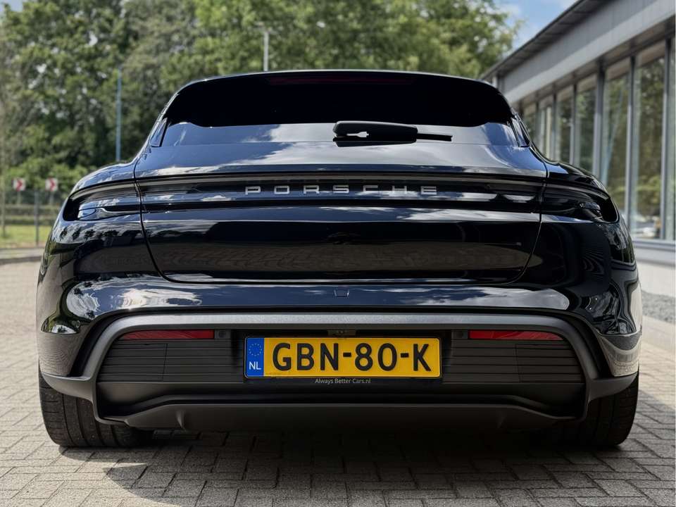 Porsche Taycan - Imagem 3