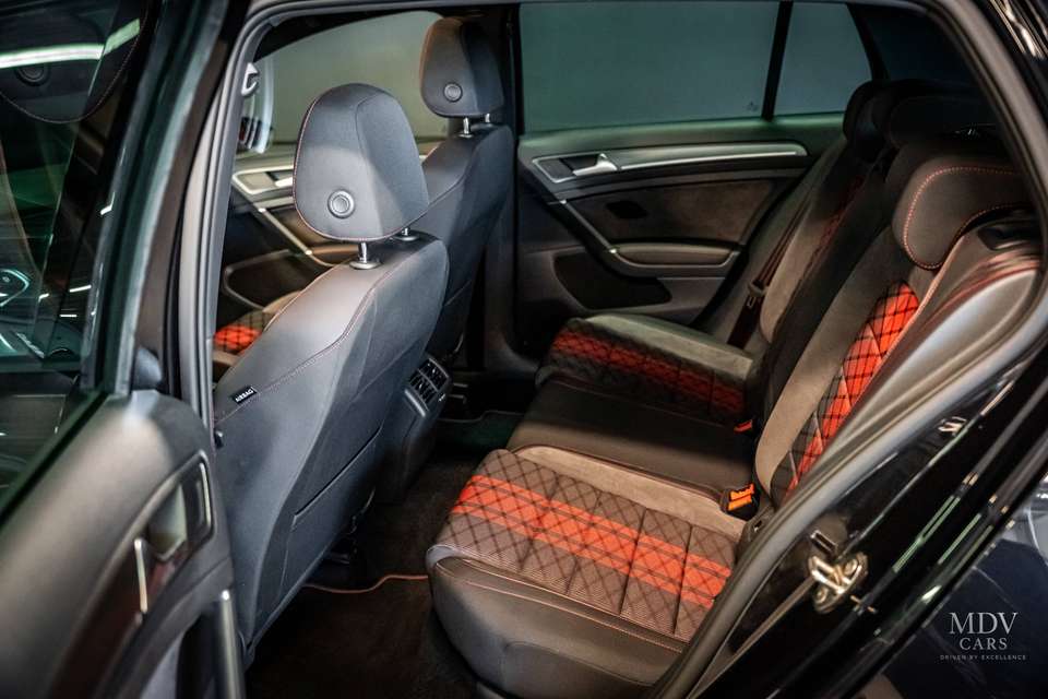 Volkswagen Golf GTI - Imagem 6