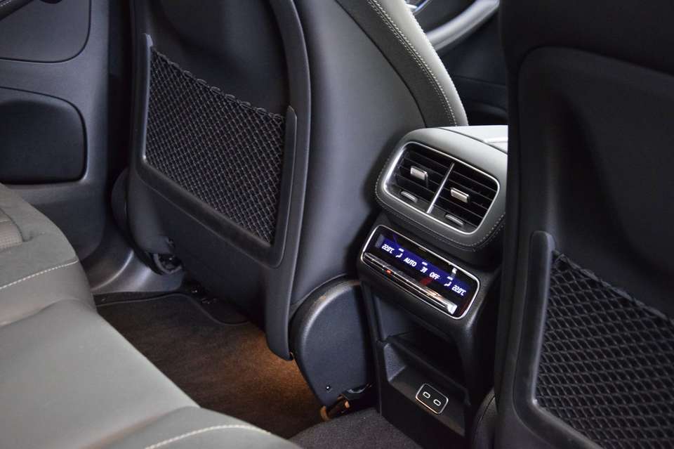 Car picture 19