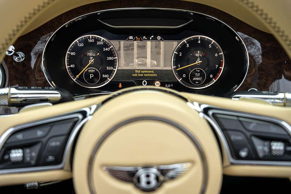 Bentley Continental GTC - Imagem 7