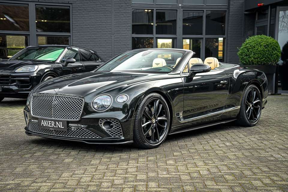 Bentley Continental GTC - Imagem 17