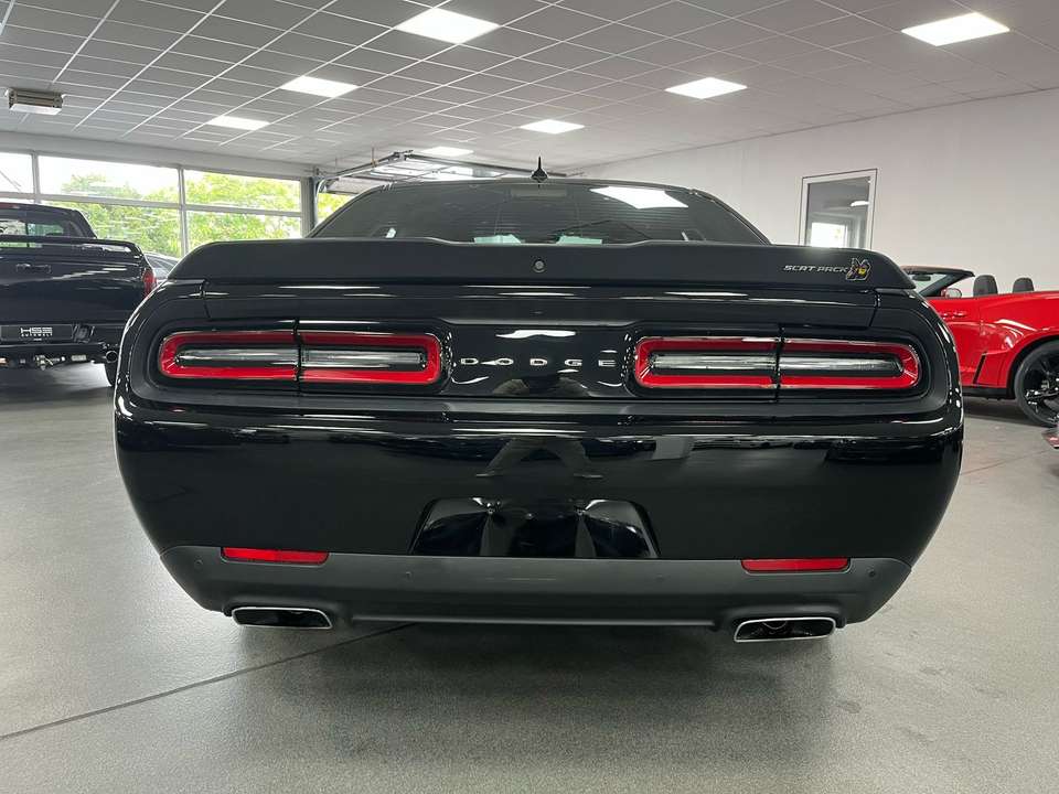 Dodge Challenger - Imagem 8