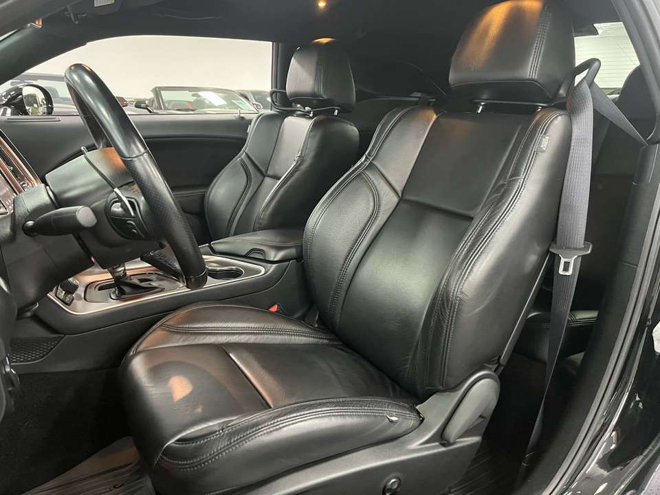 Dodge Challenger - Imagem 11