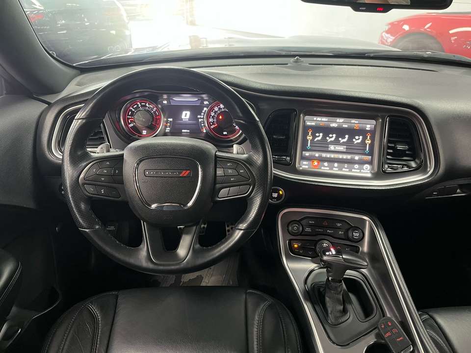 Dodge Challenger - Imagem 13