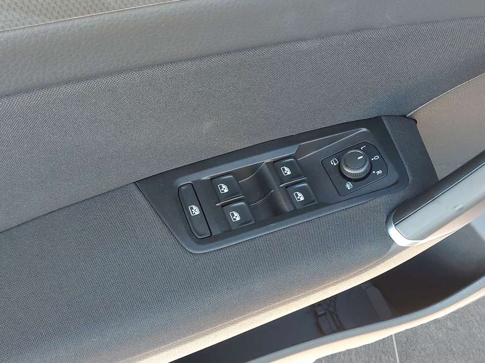Car picture 9