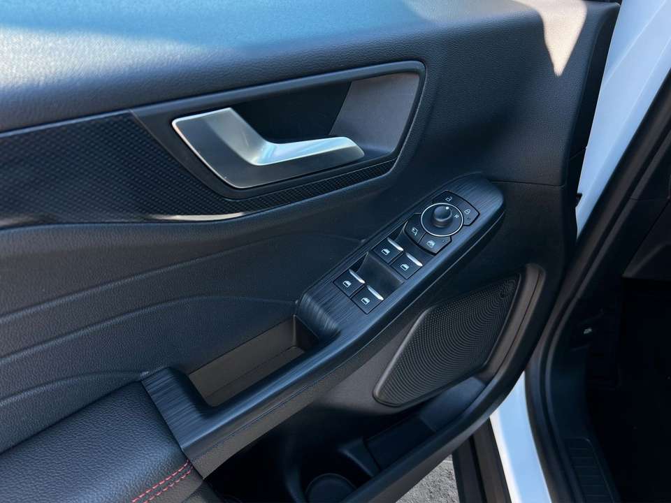 Ford Kuga - Imagem 9