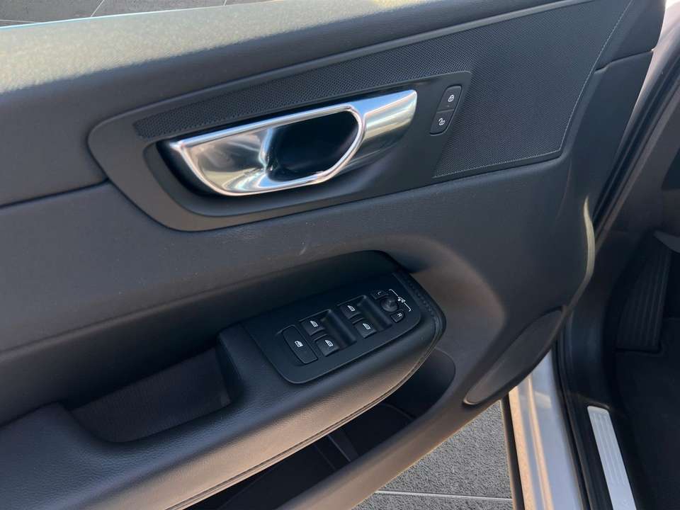 Volvo XC60 - Imagem 9