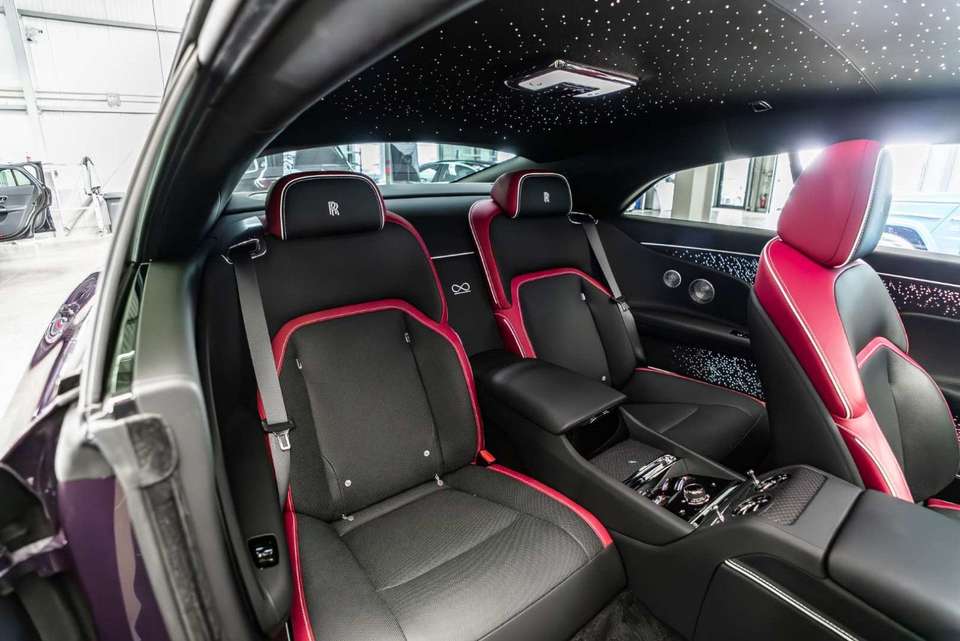 Rolls-Royce Spectre - Imagem 5