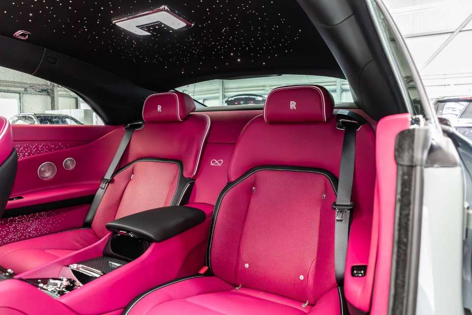 Rolls-Royce Spectre - Imagem 5