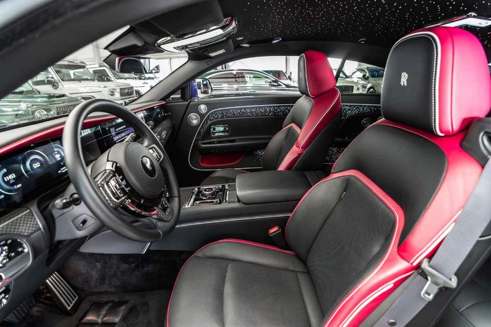 Rolls-Royce Spectre - Imagem 6