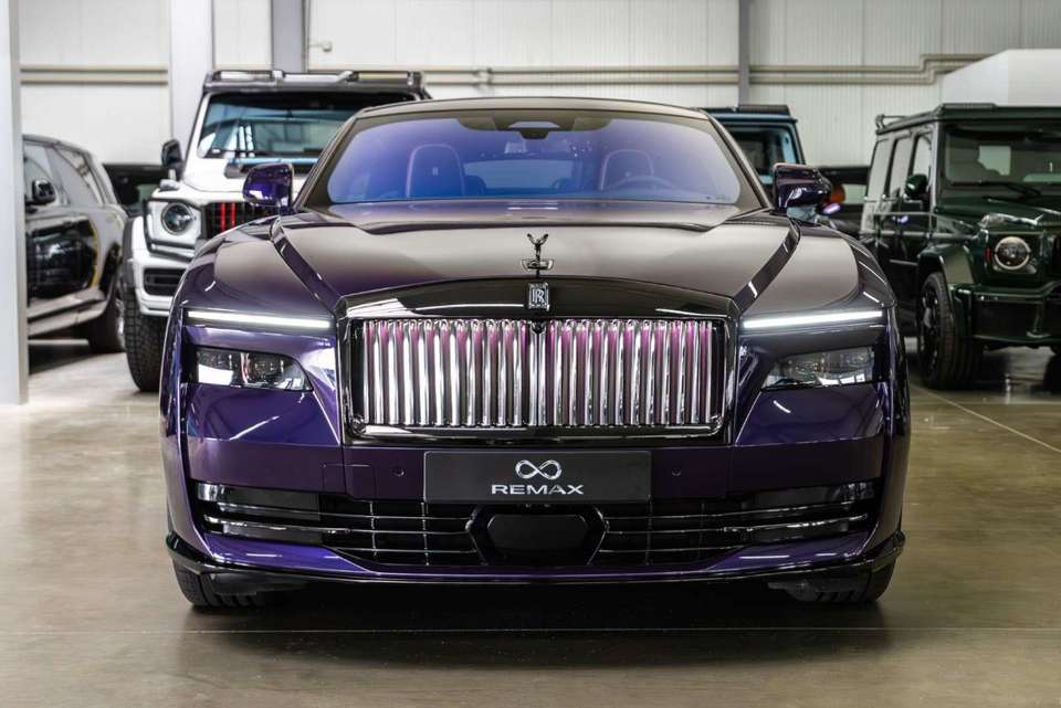 Rolls-Royce Spectre - Imagem 8