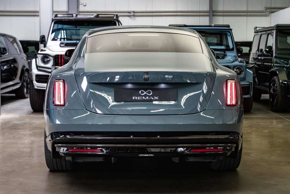 Rolls-Royce Spectre - Imagem 13