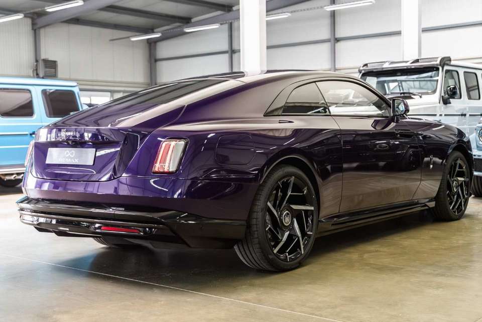 Rolls-Royce Spectre - Imagem 14
