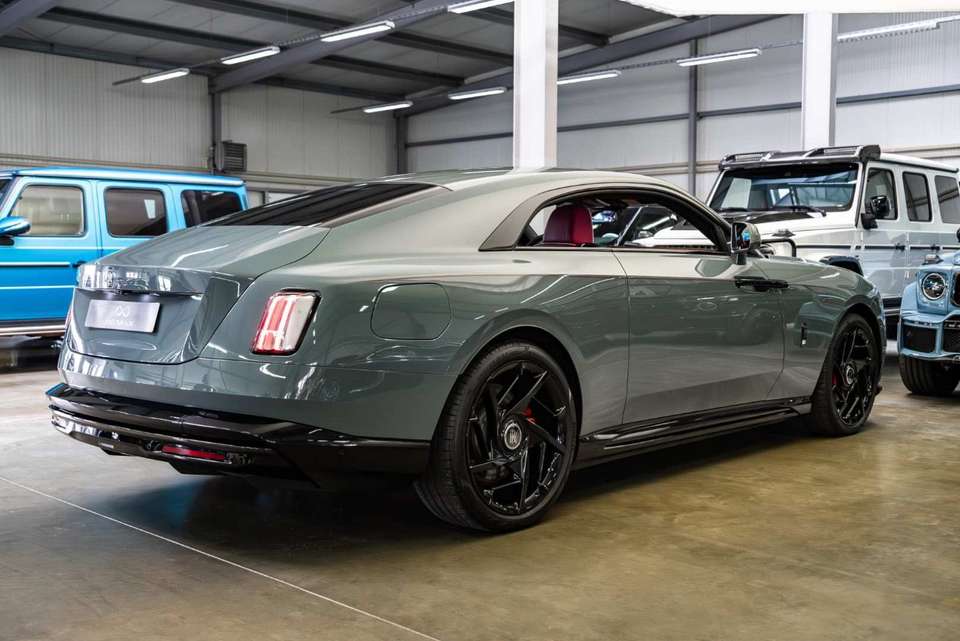 Rolls-Royce Spectre - Imagem 14