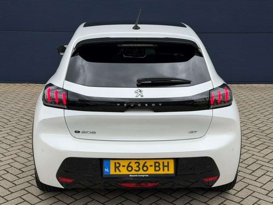 Peugeot e-208 - Imagem 5