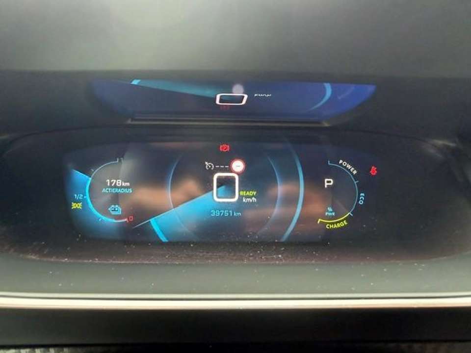 Peugeot e-208 - Imagem 9