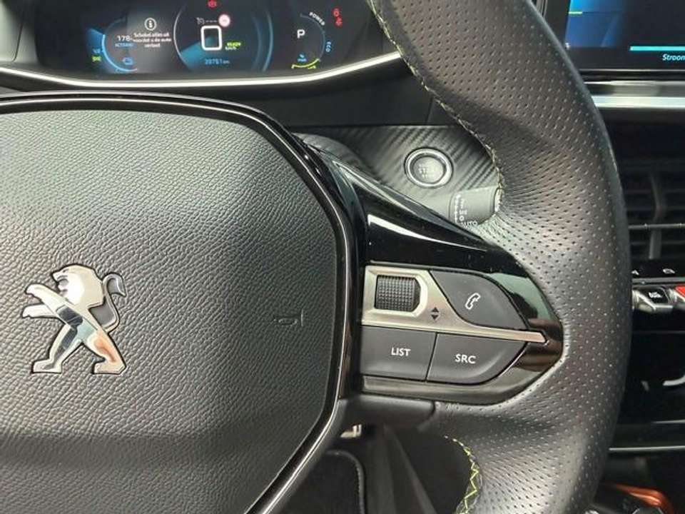 Peugeot e-208 - Imagem 11