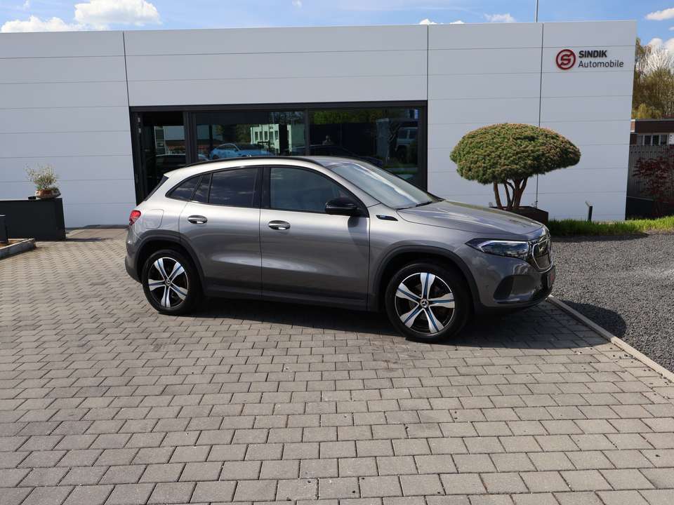 Mercedes-Benz EQA - Imagem 3