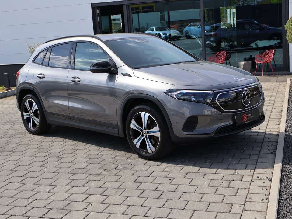 Mercedes-Benz EQA - Imagem 4