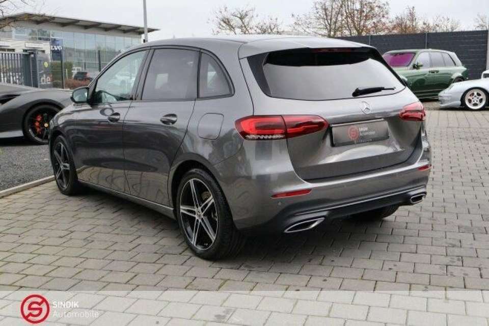 Car picture 9