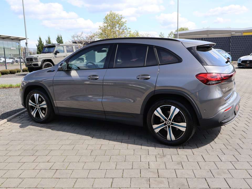 Mercedes-Benz EQA - Imagem 7