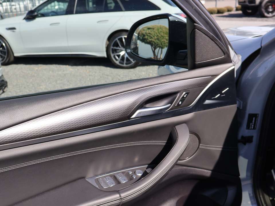 Car picture 12