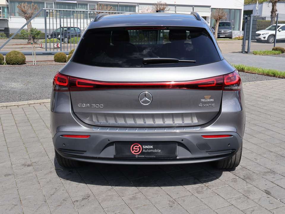 Mercedes-Benz EQA - Imagem 9