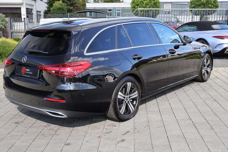 Mercedes-Benz C 200 - Imagem 11