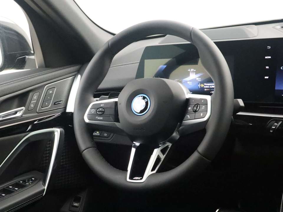 BMW iX2 - Imagem 2
